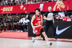 不变!中国女篮vs意大利首发:张曼曼 杨舒予 罗欣棫 陈明伶 韩旭