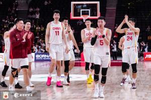 对阵日本!中国男篮首发:廖三宁&庞峥麟&王俊杰&胡金秋&崔永熙