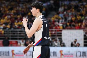 动力十足!韩国大胜伊朗26分杀进决赛 李贤重26+14 伊朗三分23中2
