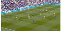 幸运折射!塔科夫斯基远射 巴里胸部折射破门,埃弗顿1-0领先伊镇