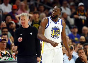 科尔:对于追梦的调整是要他第一时间到前场落位 不再打拖车战术