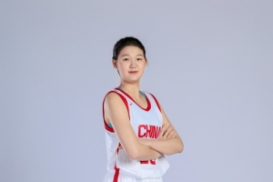 攻防压制!中国U18女篮首节28-14领先菲律宾女篮 命中率64.7%