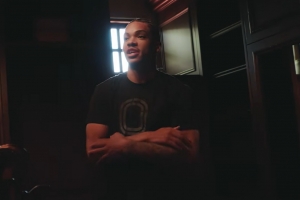 阿卡夫:对时尚穿搭没太大兴趣 衣柜里可能都是锐步的衣服和装备
