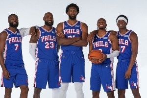 老詹空降!76人集四星战舰 伤病&球权交错下费城争冠美梦藏满忧患