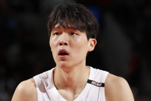 媒体人:诺里给瀚森定位是第三中锋 这个NBA独苗需要我们理性守护