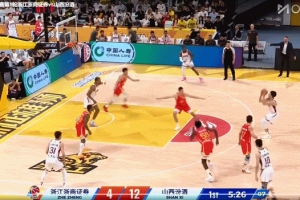 毫不手软!赵嘉仁面对旧主命中弧顶空位三分球