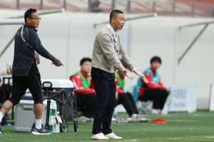 陈涛:对手已经夺冠,他们球员的精力没完全放在这场比赛