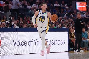 效率蛮高!波杰姆上半场6中4得到11分1板1助2断 三分2中1