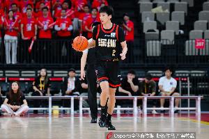 打得可以!卢鹏羽10投7中&三分3中0得到18分4板